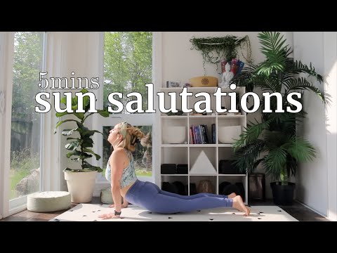 5 Minute Morning Sun Salutation Stretch