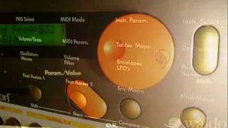 Video thumbnail for Waldorf Microwave "Wavetable Synthesizer" (1989) by RetroSound