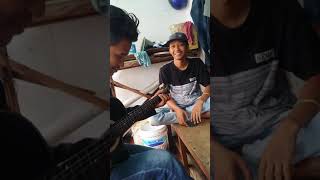 Download lagu Band kampret mp3 Download lagu Band kampret mp3