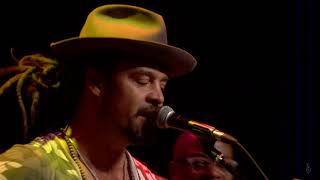 Michael Franti - When The Sun Begins To Shine (Live on eTown)