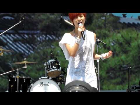 (Fancam)110528 SHINee Taemin focus Hello @ Walking Festival