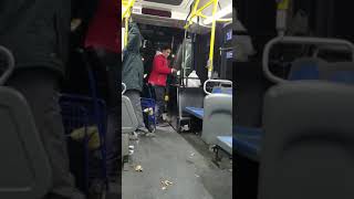 Brooklyn NY bus fight(2)