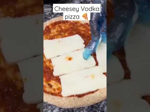 Cheesey Vodka pizza 🍕😍..#pizzaparty #ytshorts #viralvideo #shortvideo #foodie