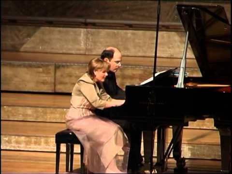 Schemann-Klavierduo spielt Ungarischen Tanz von Brahms