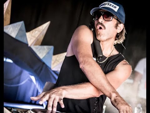 DJ Harvey @ Essential Mix on BBC Radio One (90s House Music Retrospective) 12-1999