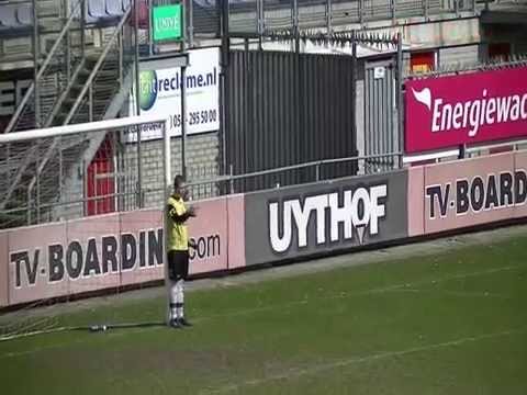 RJO SC Heerneveen FC Emmen C2 - vv Emmen C1 2011-03-26 samenvatting 3 WMV.WMV
