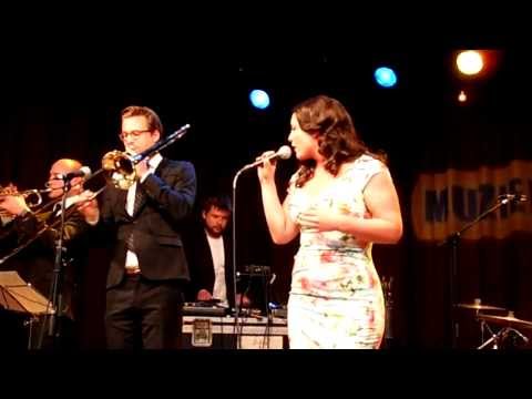 Caro Emerald - Liquid lunch
