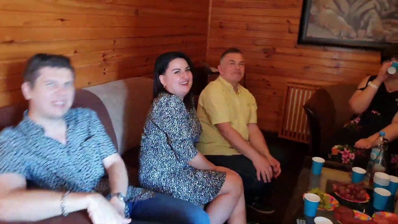 Подарки подарили Друзья. сняли отель