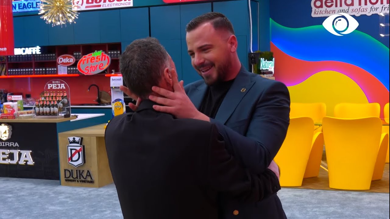 Pas rrëfimit prekës, Ronaldo takon mes lotësh babanë e tij