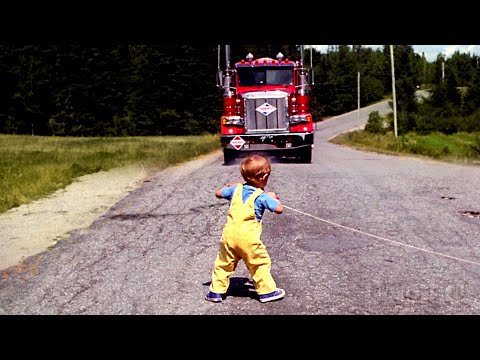 Essa cena traumatizou uma geração / Gage e o caminhão | Cemitério Maldito | Clipe