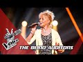 Laurie - 'Een Eiland in Groen en Blauw’ | The Blind Auditions | The Voice Senior | VTM