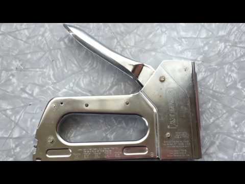 How to load reload Stanley TRA 700 staple gun easy quick