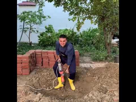 Czn Burak Farkıyla Kuyu Kebabı