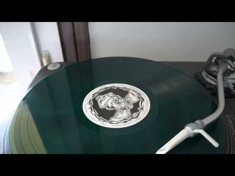 Dosis Decibel 03 - A2 - Sam-C - Short Tribal Man