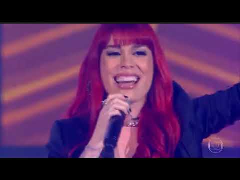 Dri -  "What's Up" - The Voice Blind Audition