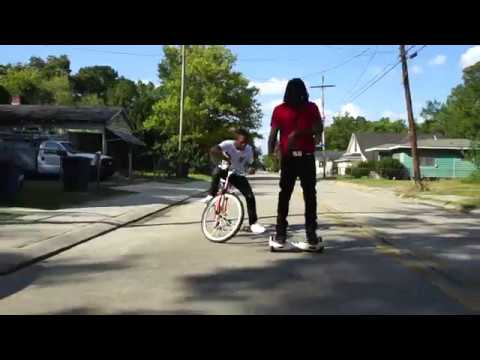 38 mell - small town nixxa