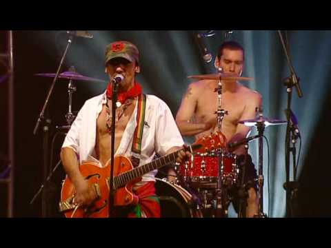 Manu Chao Radio Bemba - L'Hiver Est Là - Live @ Baionarena
