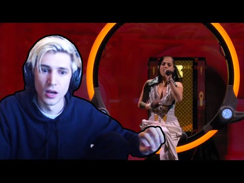 xQc Reacts To True Damage - GIANTS