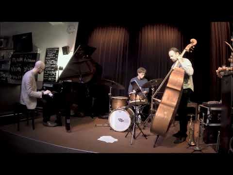 Max Petersen Trio feat. Dominique Girod and Fabian Arends - EPK