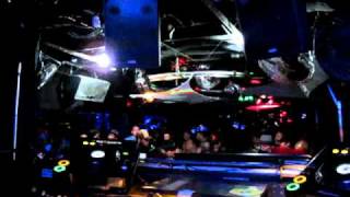 Brian Cabalic drops Josh Wink "Jus Right" (Jimpster remix) LIVE @ The End Up