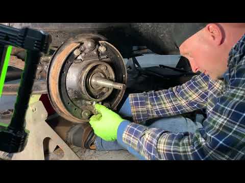 1930 Model A king pin installation, spindle, and Hub