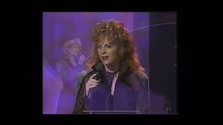 Can’t get up💕, Linda Davis, Reba, Trisha Yearwood,and Martina McBride