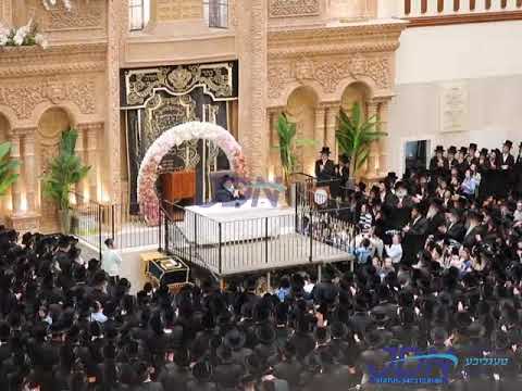 Singing in Viznitz After Counting the last Sefira of 5783