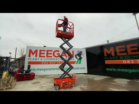 2017 DINGLI SCISSOR PLATFORM LIFT...only 28 hours - Image 2