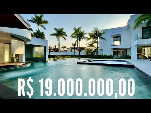 MANSÃO NOVA À VENDA NO CONDOMÍNIO JARDIM ACAPULCO em GUARUJÁ com 8 SUÍTES por R$ 19 MILHÕES