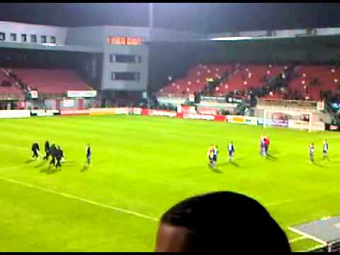 MVV - Helmond Sport (einde wedstrijd)