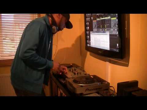 DJ Soops cutting up Snoop & Slaughterhouse