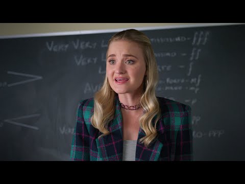 Lainey Doesn't Want Expectations - Schooled