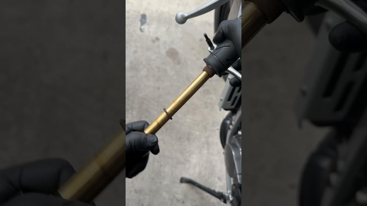 ガタガタのレバーとお別れ👋🏻 純正の新品に交換！ #shorts #ウルフ125 #レストア