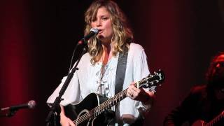 Jennifer Nettles ~ That Girl