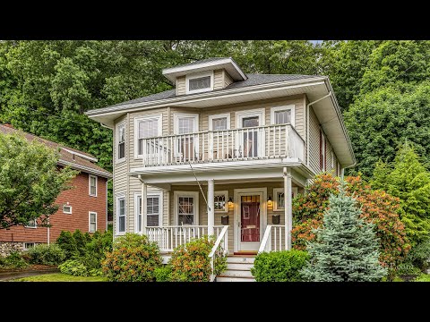 35 Sears Ave, Melrose MA - Mary Sexton - Tel 781-910-5200