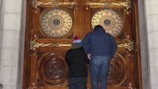 Christmas Lights in SLC 2016, Temple Square, Little Drummer Boy performed by Chicago