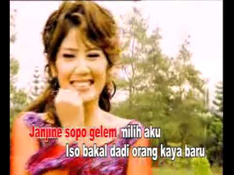 GELAR PALSU ine sintya & herman anggita