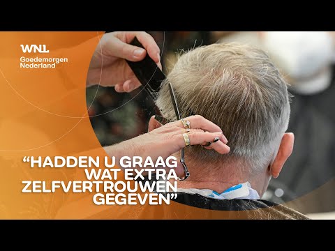 Kappers houden coupes ministers goed in de gaten tijdens bordesscène