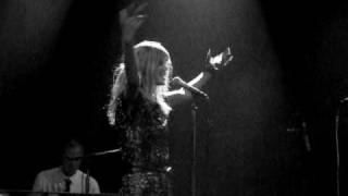 Nouvelle Vague &quot;Just Can&#39;t Get Enough&quot; live in NYC