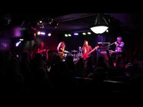 Darby Mills - Live at The Queens, Nanaimo, BC 2016-09-24