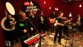 Studio Brussel: Zinger - Daydream [Wallace Collection cover] live