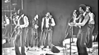 JUAN FORMELL y Los  Van Van de Cuba  - Será Que Se Acabo-Año  1984