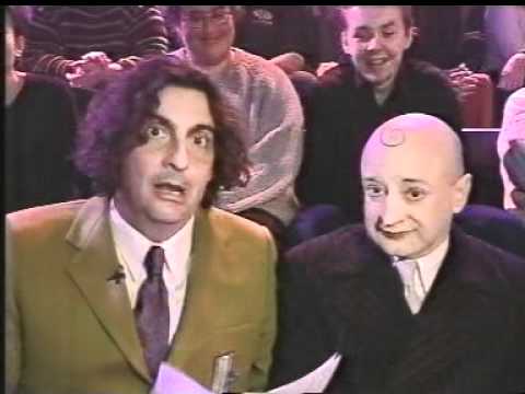 GNW - 240699 A gap in the show with sandy and Flacco