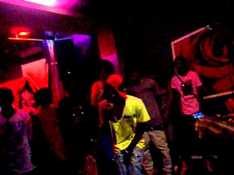 RéejO Say Wàahp (Miss U) En Presta Au Tracee's Klub (URBAN SPIRIT)