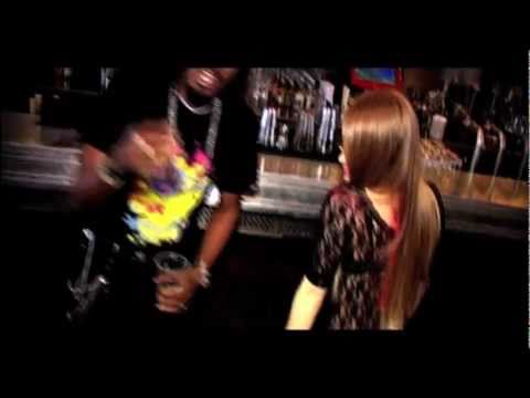 Ricky Benz ft Vito Eme & Low B - ( GROOVE IT ) OFFICIAL VIDEO.