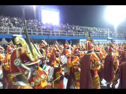 X-9 Paulistana levou a diversidade ao Anhembi neste desfile