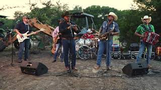 La Maquinaria Norteña Feat El Morro de La Reunion Norteña- Y Es Que Te Quiero  (En Vivo)