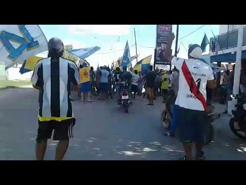 Hertelendy 14 y 22 otra vez en primera van a ver a papá