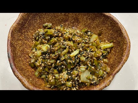 Espolvorear con hojas de nabo