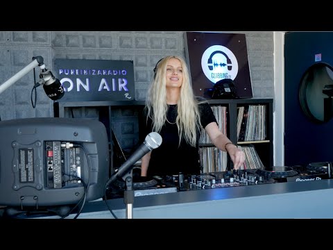 Alev Tav @PureIbizaRadio for Space Ibiza radioshow [deep tech/garage/tech house dj mix]